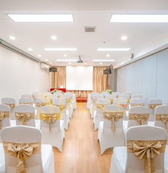 Cho thuê phòng hội thảo đầy đủ tiện nghi